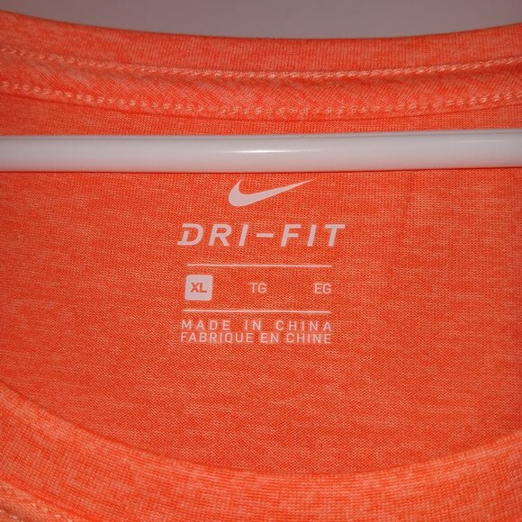 Nike Dri-Fit Polyester T-shirt Womens XL Orange with White Logo light weight D15 - Picture 2 of 6